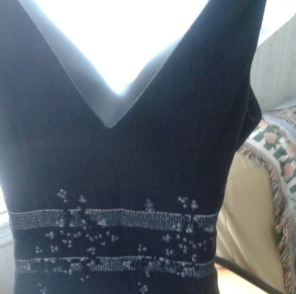 Dress - Picture 2 of 5